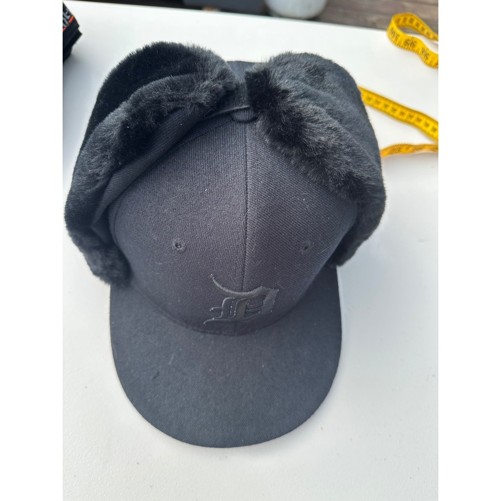 Hatco Detroit Tigers Black Faux Fur Ear Flap Fitted Hat Mens Large 7 1/2-7 5/8